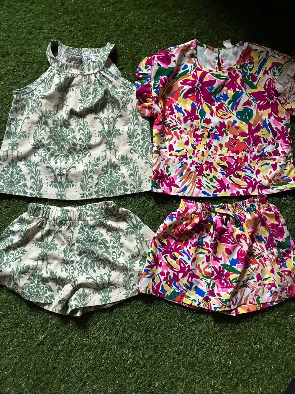 SHEIN Green Damask & Multicolor Floral Kids Matching Sets